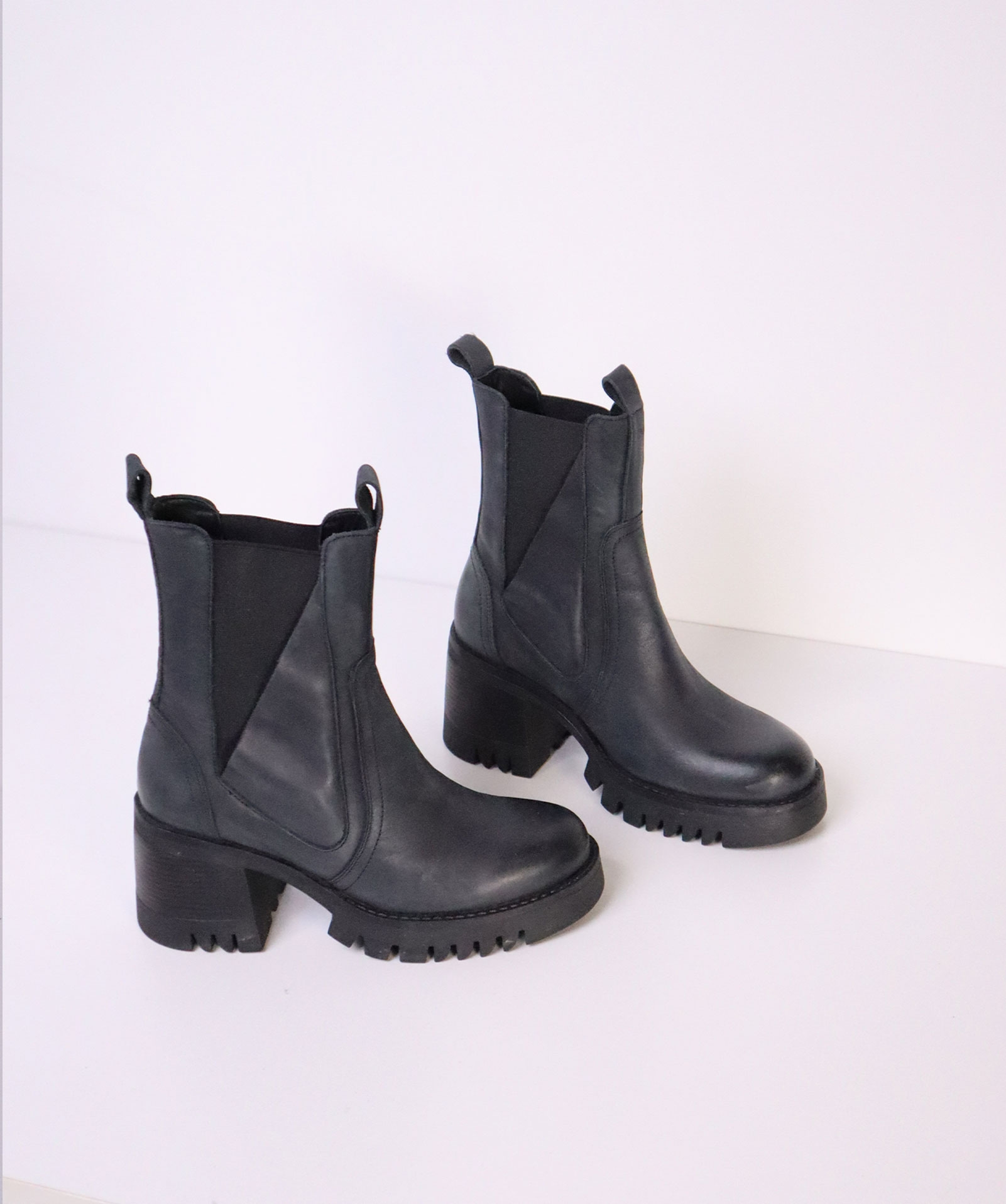 BLACK BOOTS PAN FW23 1143