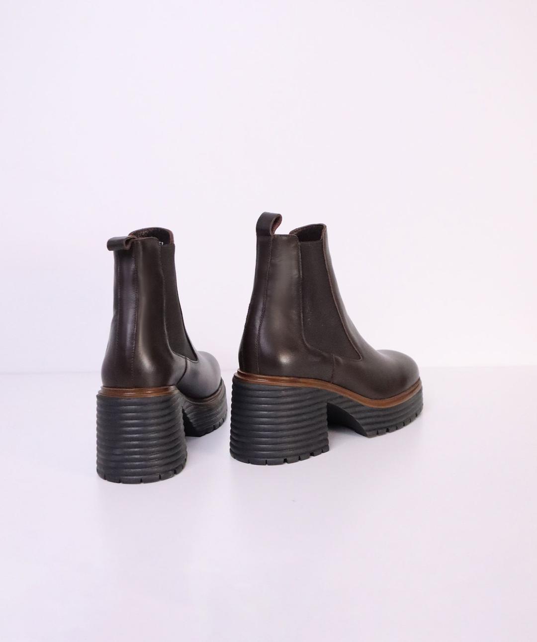 BROWN BOOTS PAN FW23 1126