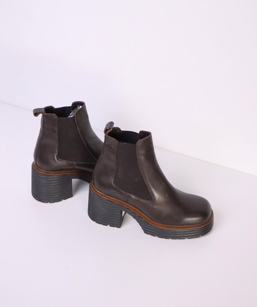 BROWN BOOTS PAN FW23 1126